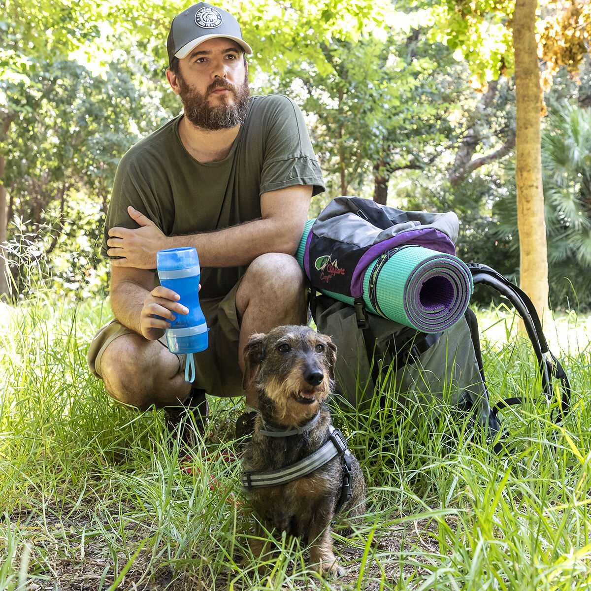 Botella 2 en 1 Dispensador de agua y comida portátil para mascotas